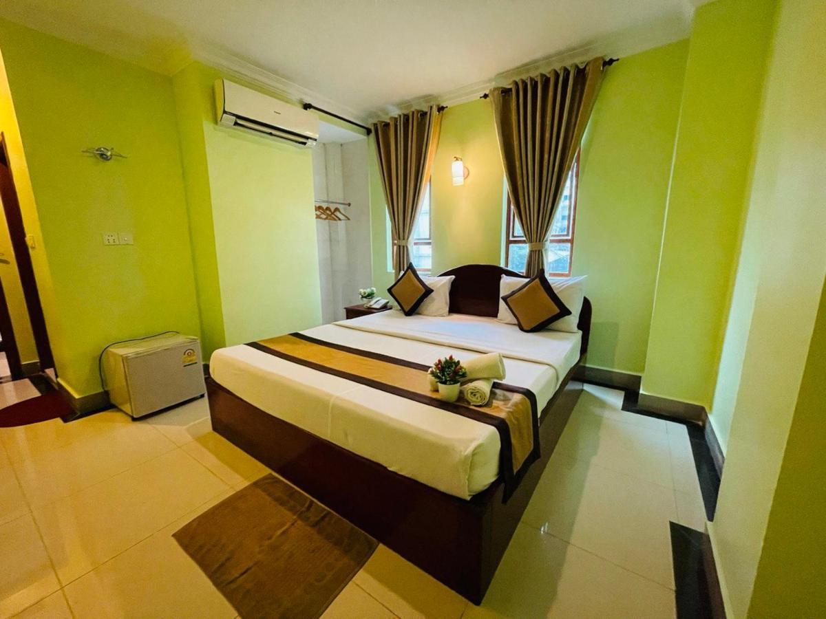 Spean Meas Hotel Phnom Penh Esterno foto